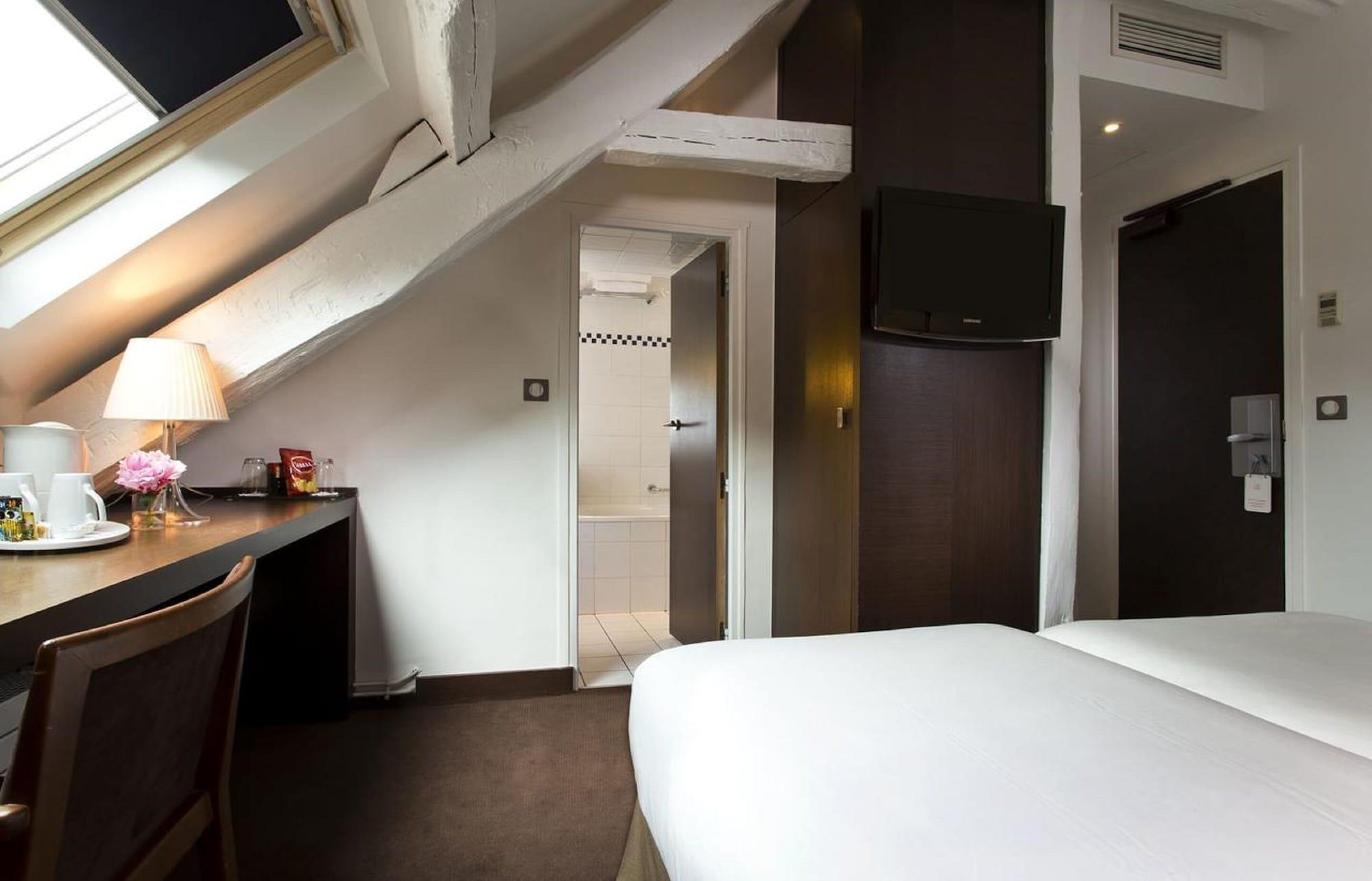 Hotel Le Colisée Parigi