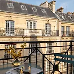 Hotel Le Colisée Parigi
