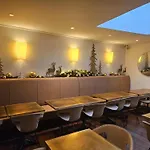 Le Colisée 3* Parigi